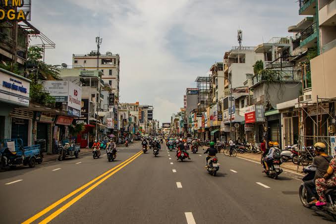 Digital Nomad Thailand vs Vietnam: My Honest Experience Living and Working in Southeast Asia images (3)